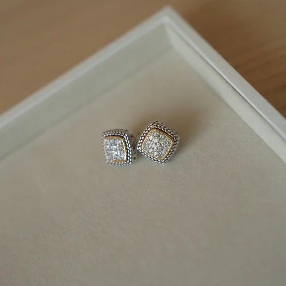 Vintage Two-Tone Square Pierced clip ons Earrings - Picture 3 of 4